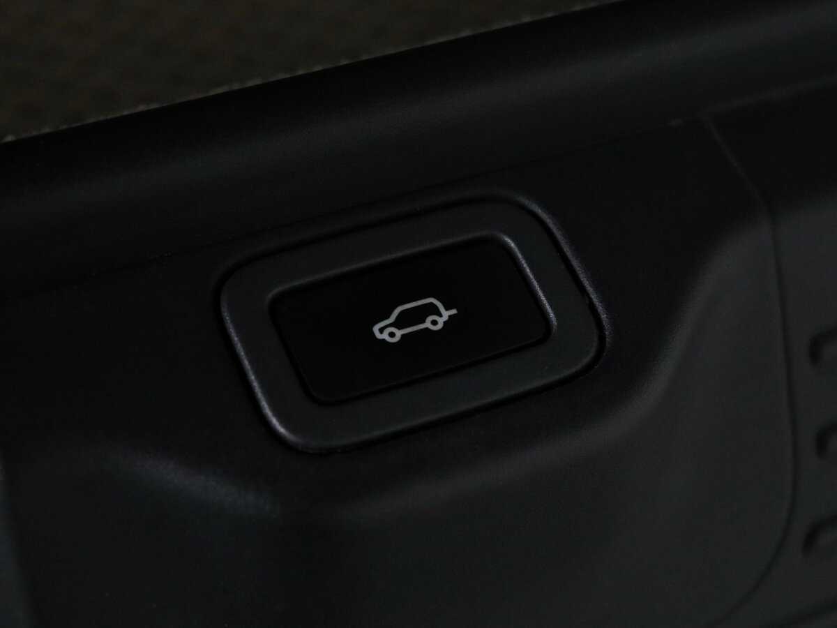 Land Rover Range Rover 2013 года с пробегом. Фото: #18