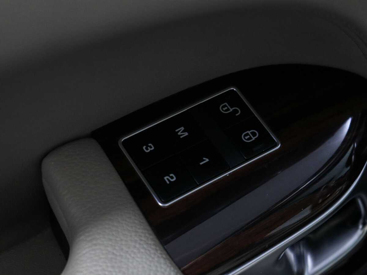 Land Rover Range Rover 2013 года с пробегом. Фото: #19