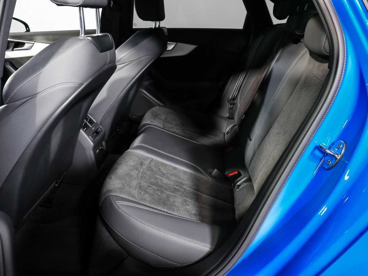 Audi A4 2020 года с пробегом. Фото: #9