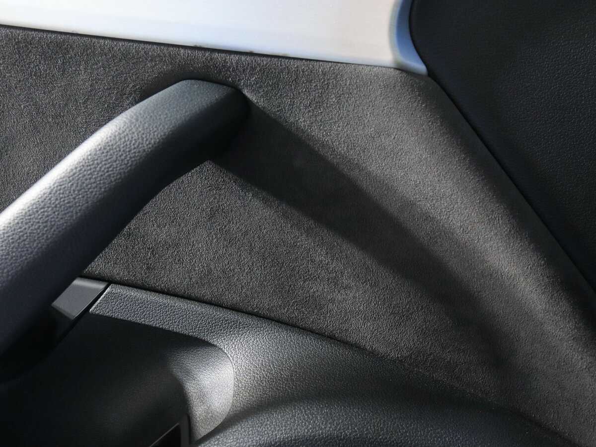 Audi A4 2020 года с пробегом. Фото: #20