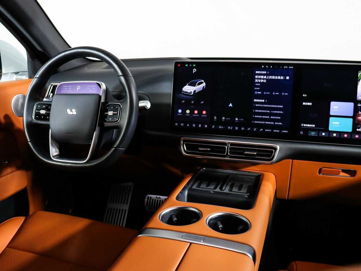 LiXiang L7 2024 года с пробегом. Фото: #8