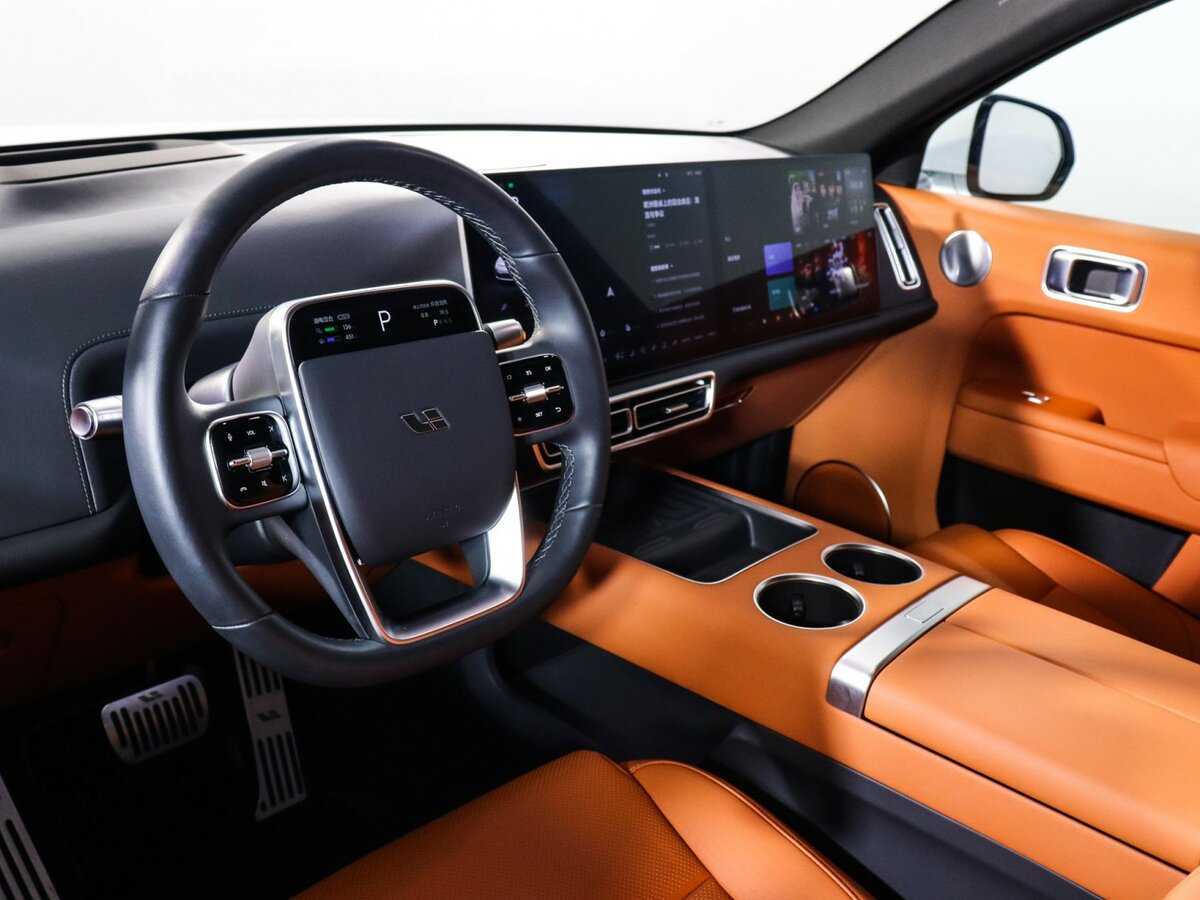 LiXiang L7 2024 года с пробегом. Фото: #10