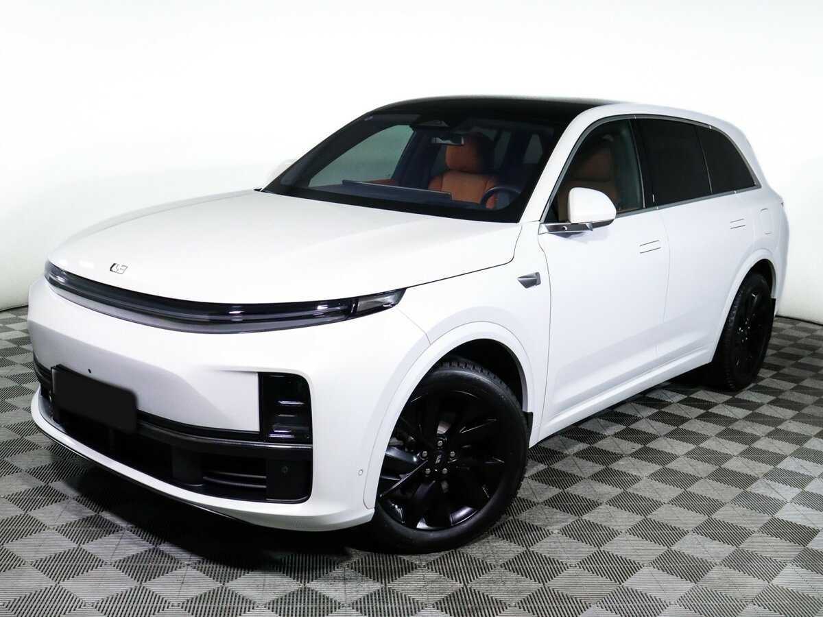 LiXiang L7 2024 года с пробегом. Фото: #12