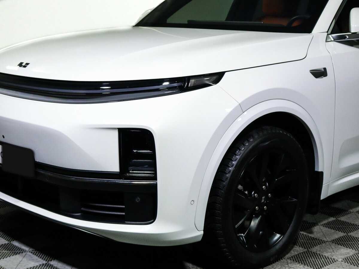 LiXiang L7 2024 года с пробегом. Фото: #13