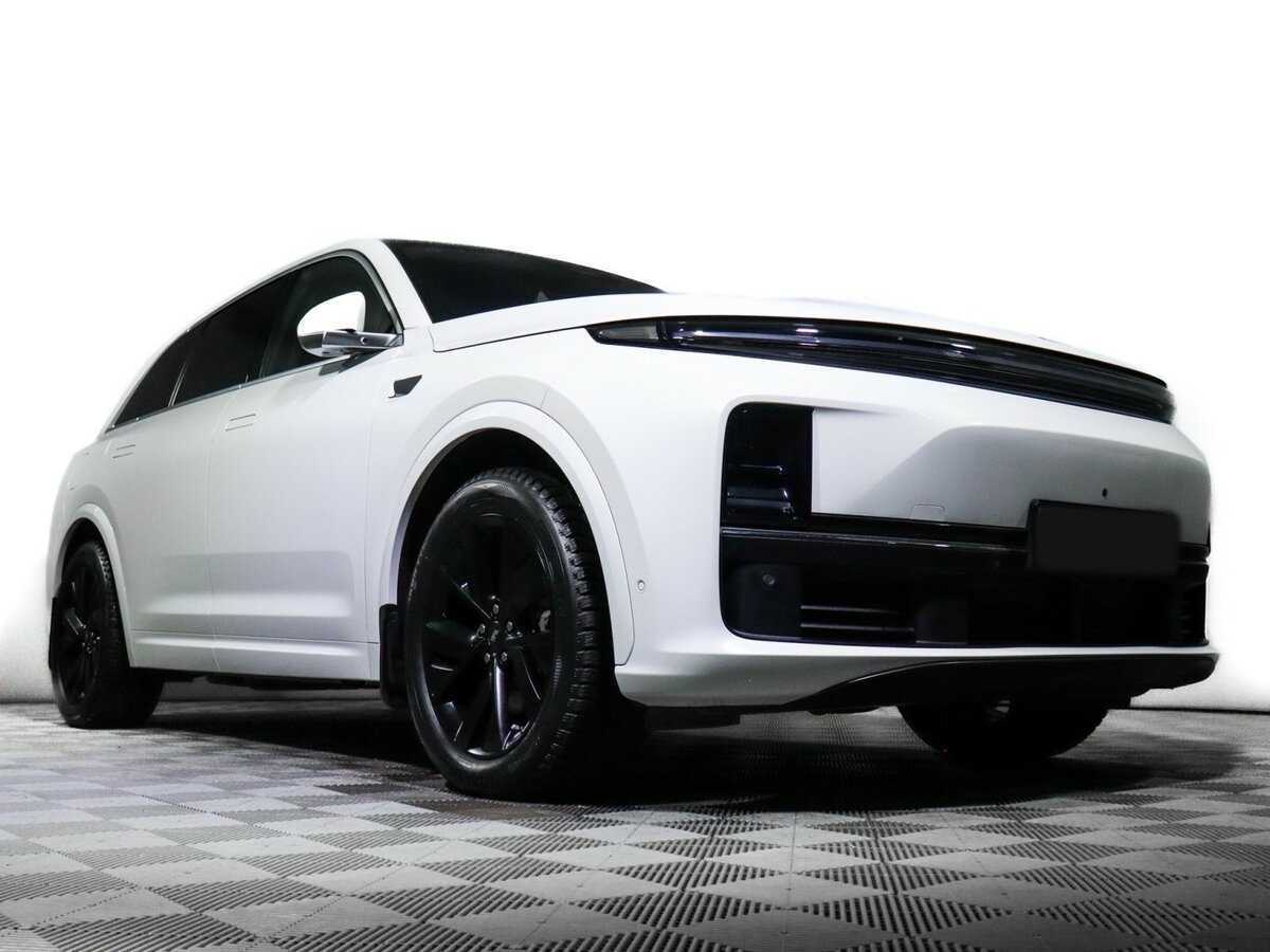 LiXiang L7 2024 года с пробегом. Фото: #15