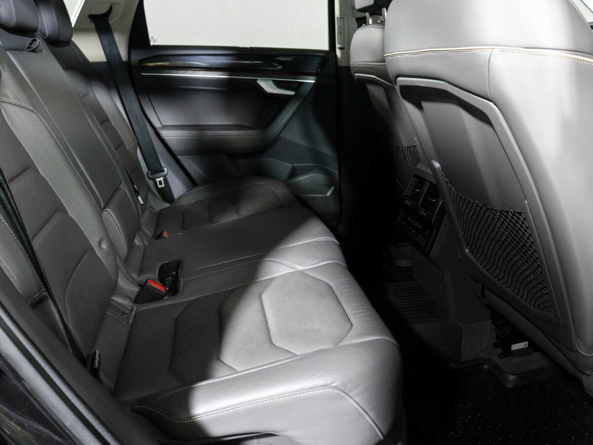 Volkswagen Touareg 2018 года с пробегом. Фото: #9