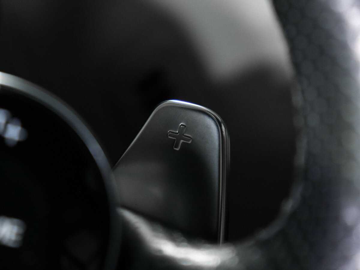 Land Rover Range Rover Velar 2019 года с пробегом. Фото: #17