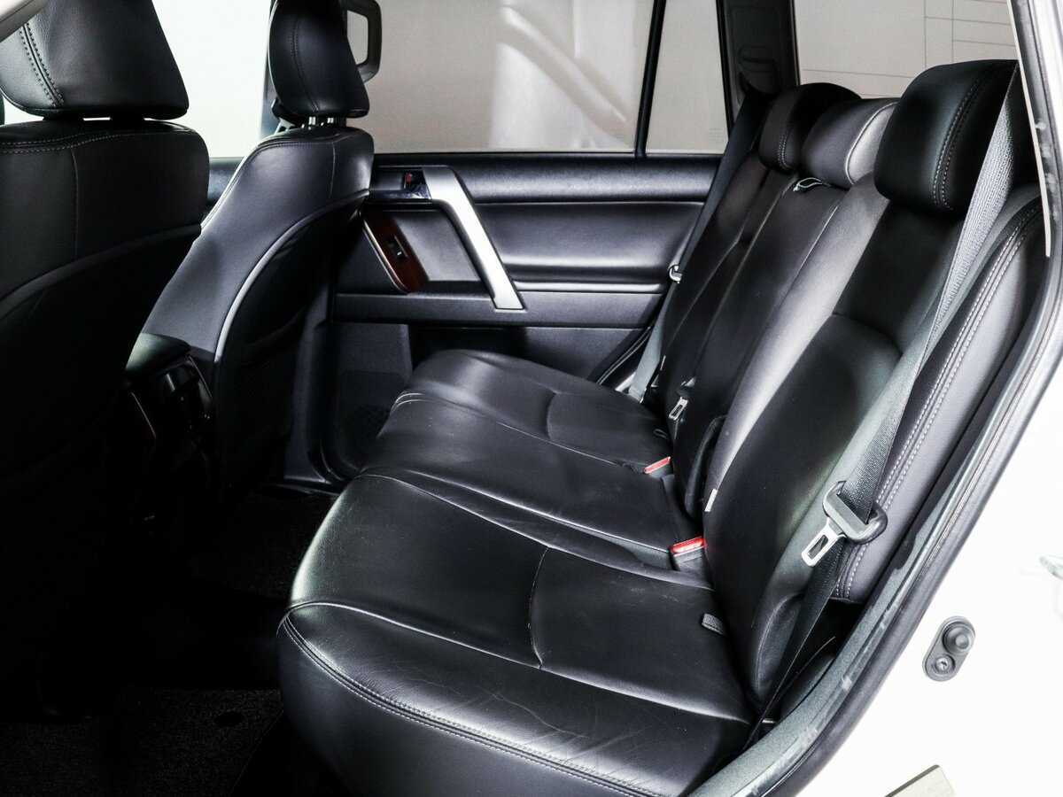 Toyota Land Cruiser Prado 2013 года с пробегом. Фото: #9