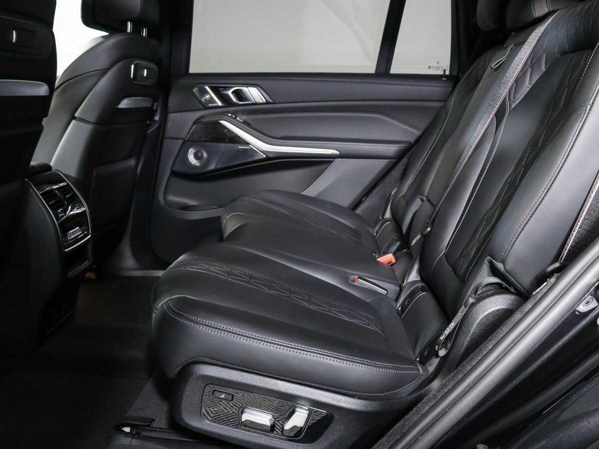 BMW X7 2023 года с пробегом. Фото: #6