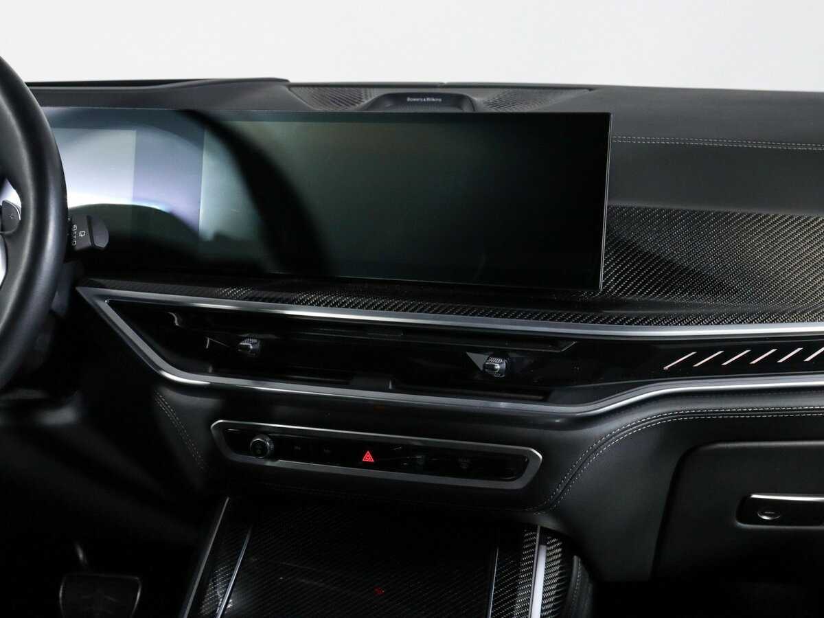 BMW X7 2023 года с пробегом. Фото: #9