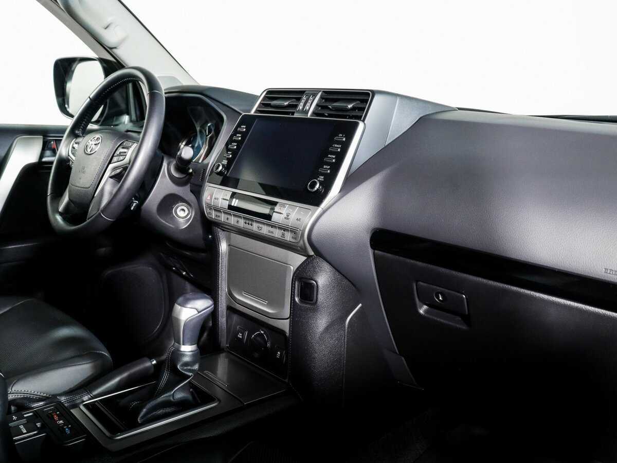 Toyota Land Cruiser Prado 2022 года с пробегом. Фото: #5