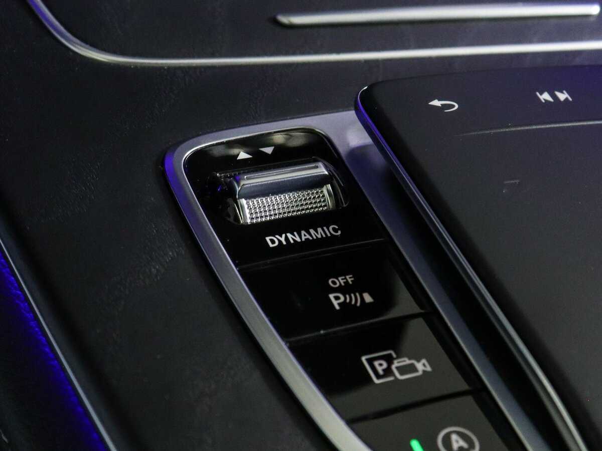 Mercedes-Benz E-Класс 2021 года с пробегом. Фото: #35