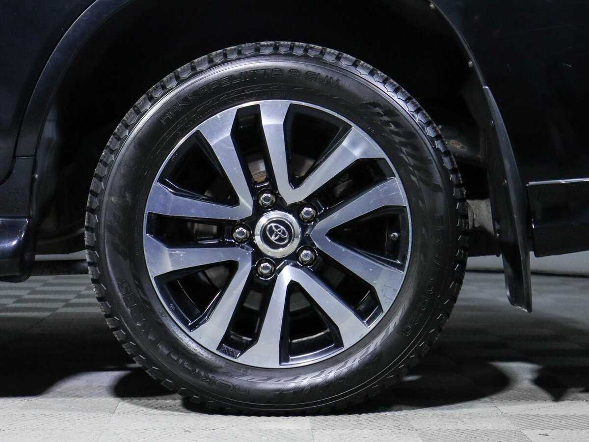 Toyota Land Cruiser 2018 года с пробегом. Фото: #10