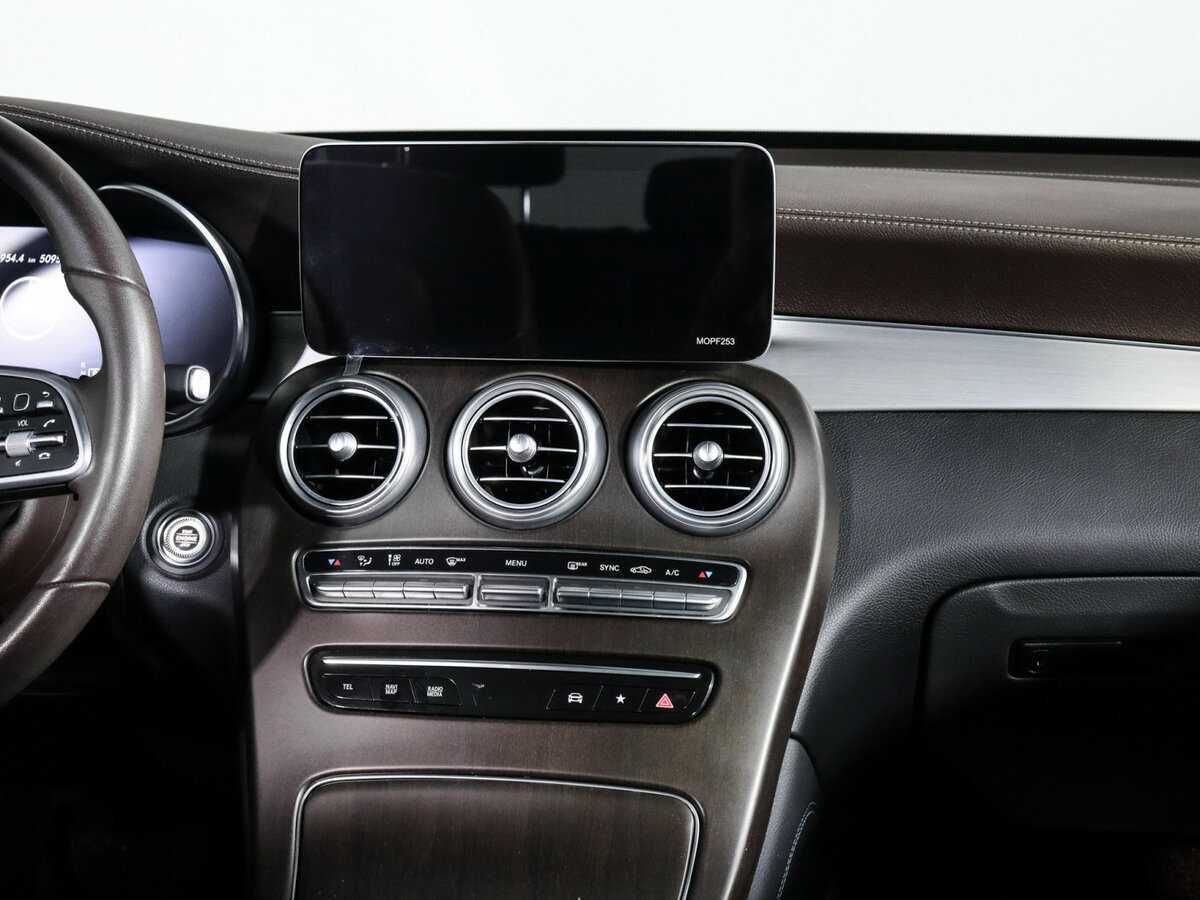 Mercedes-Benz GLC 2020 года с пробегом. Фото: #12