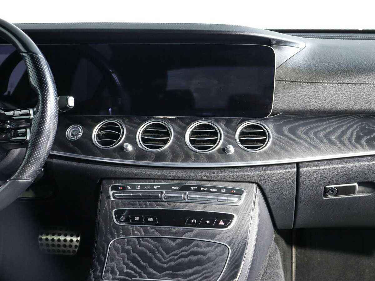 Mercedes-Benz E-Класс 2020 года с пробегом. Фото: #12