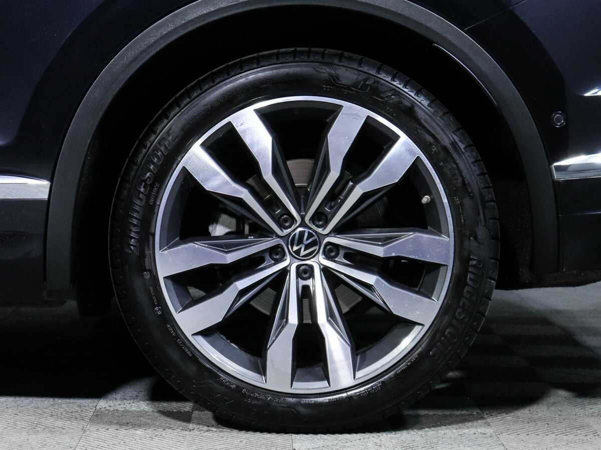 Volkswagen Touareg 2021 года с пробегом. Фото: #11