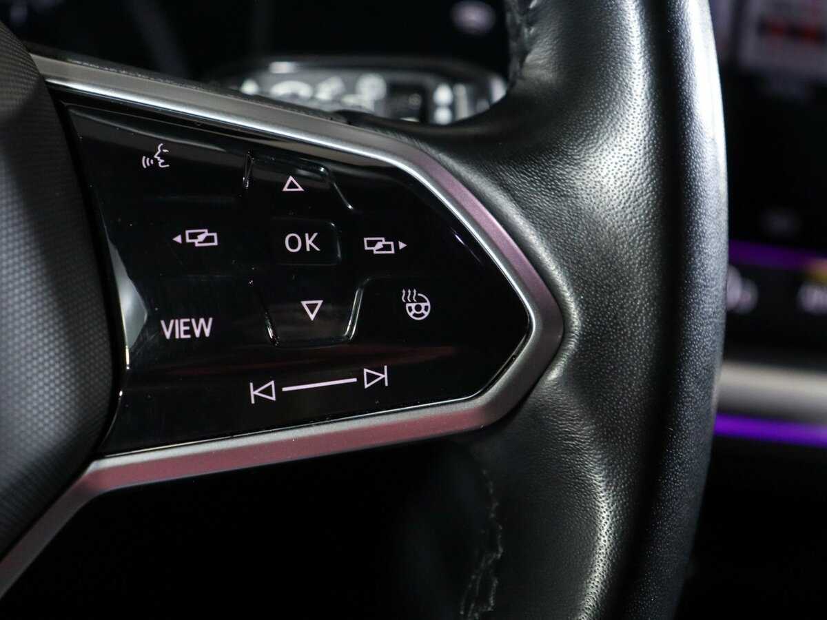 Volkswagen Touareg 2021 года с пробегом. Фото: #31