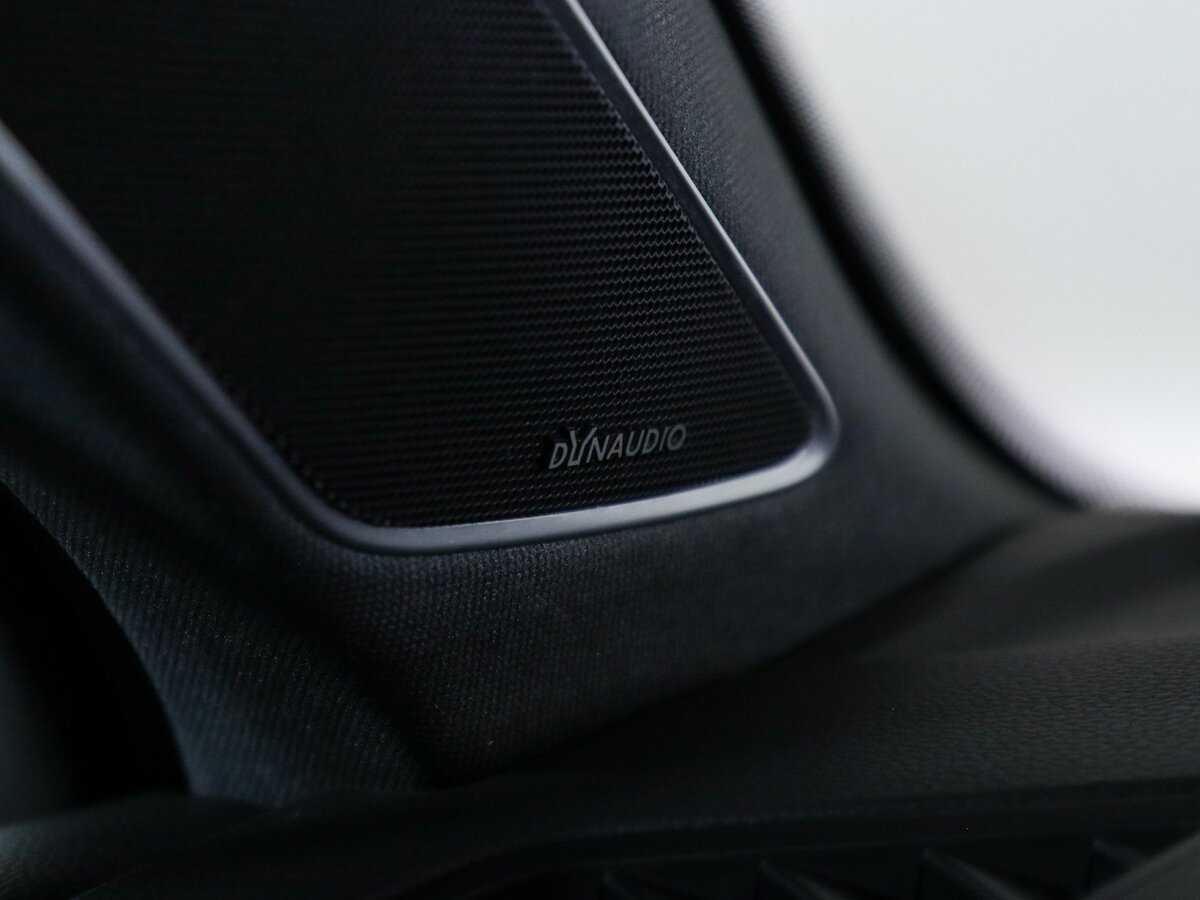 Volkswagen Touareg 2021 года с пробегом. Фото: #36