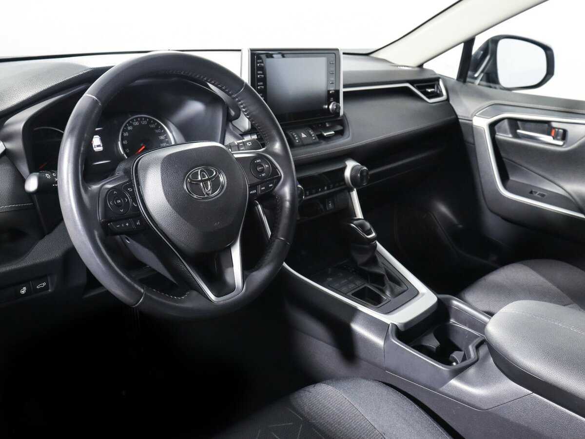 Toyota RAV4 2020 года с пробегом. Фото: #13