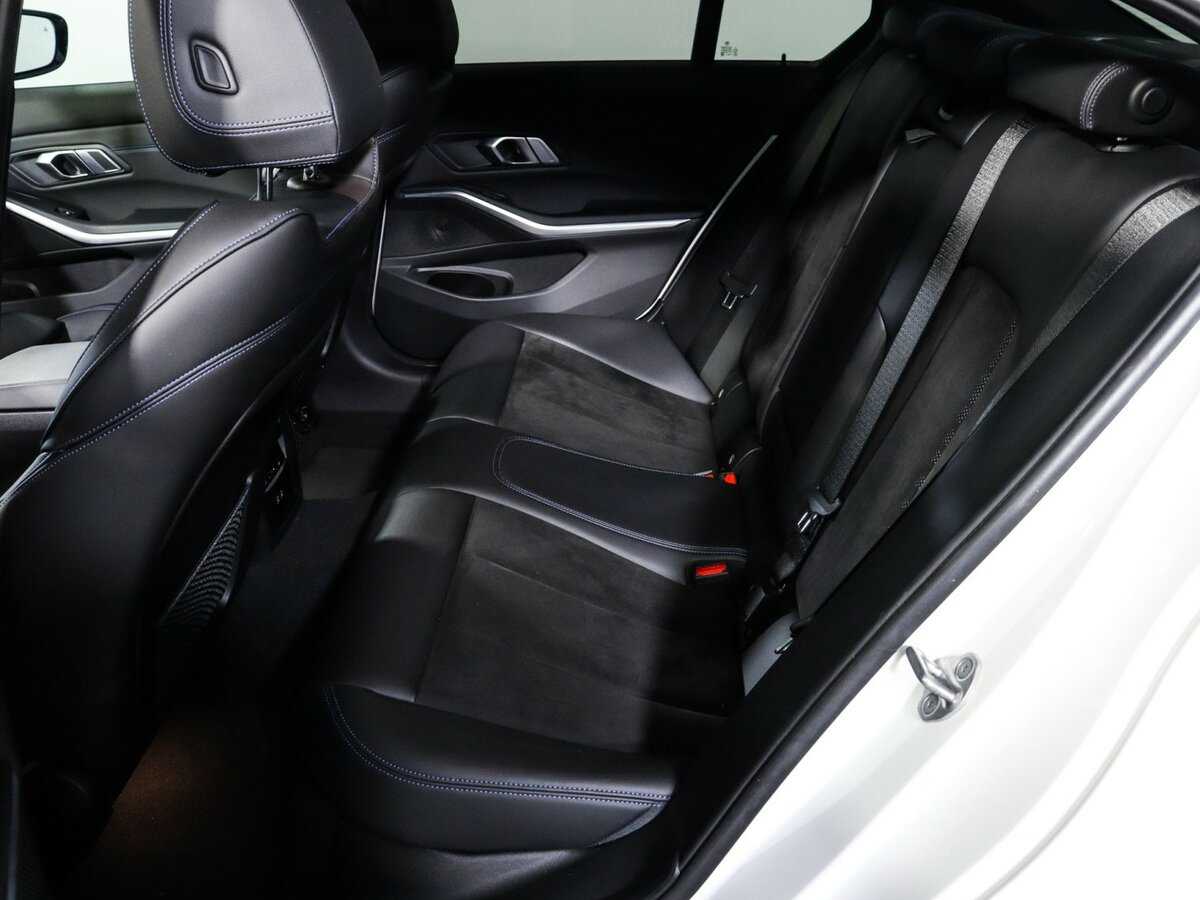 BMW 3 серии 2023 года с пробегом. Фото: #9