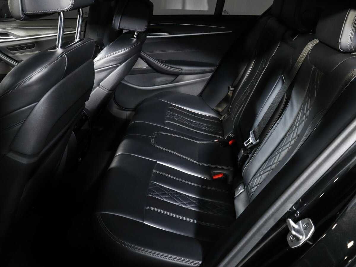 BMW 5 серии 2020 года с пробегом. Фото: #6