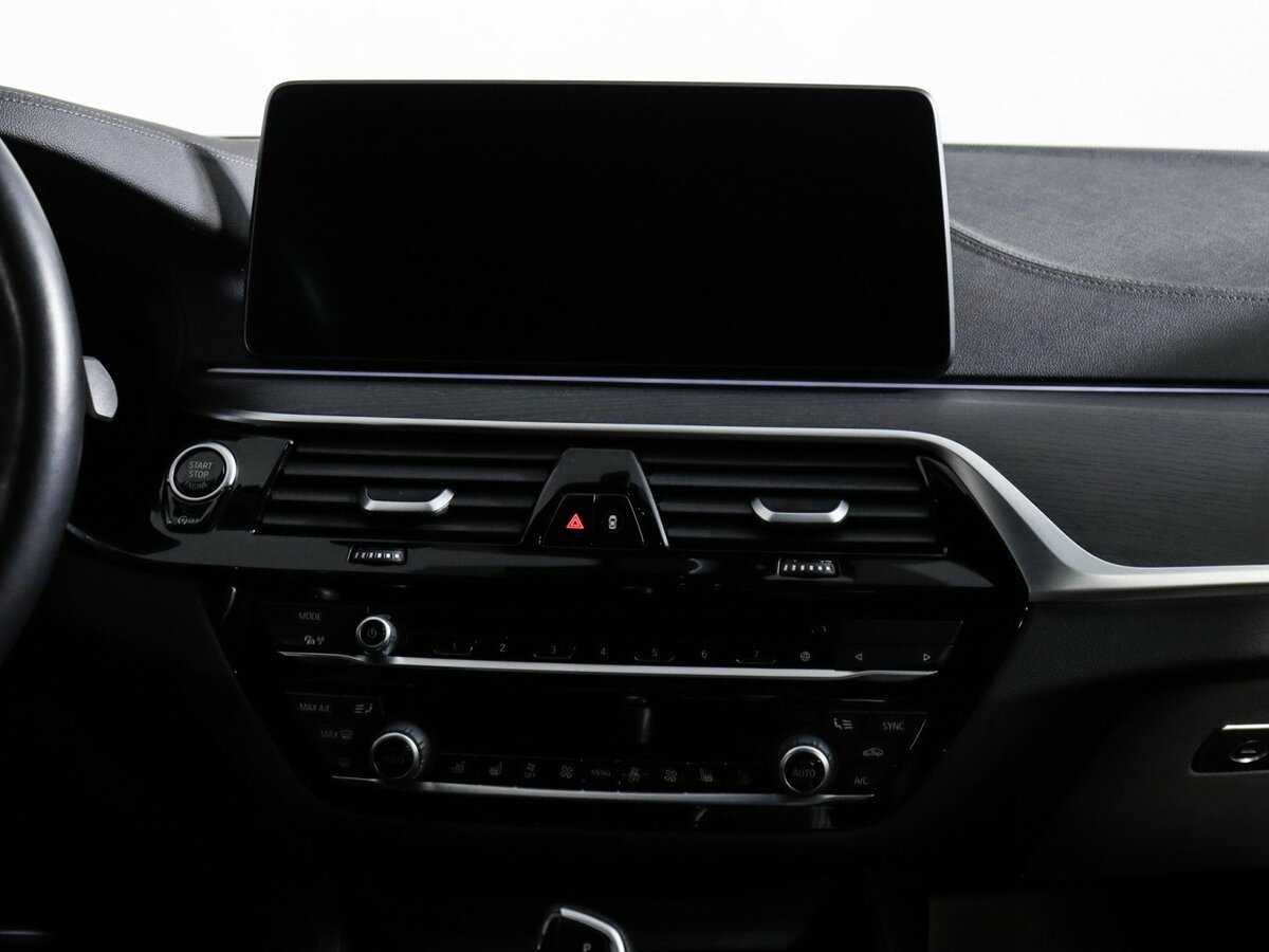 BMW 5 серии 2020 года с пробегом. Фото: #9