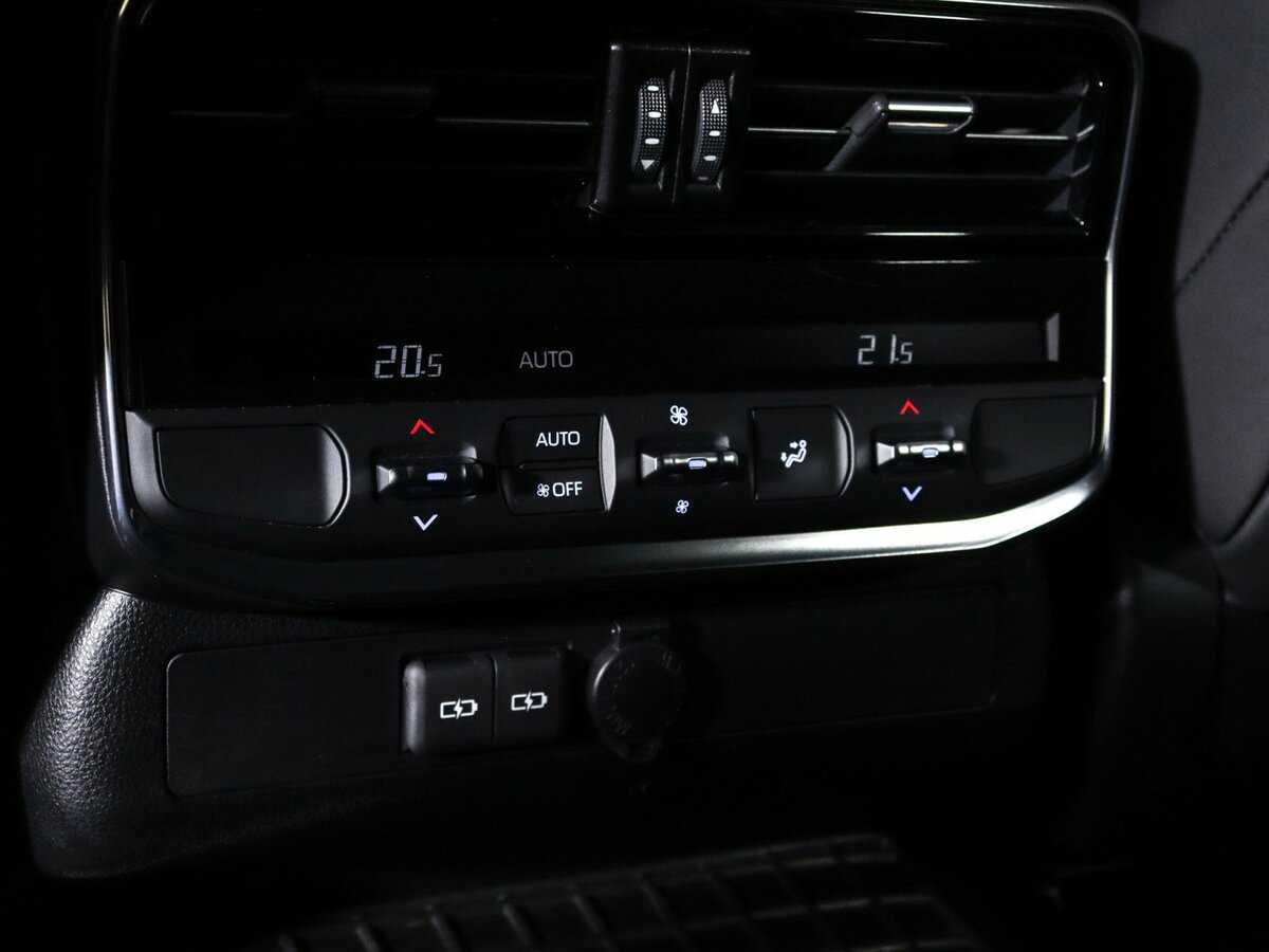 Toyota Land Cruiser 2022 года с пробегом. Фото: #18