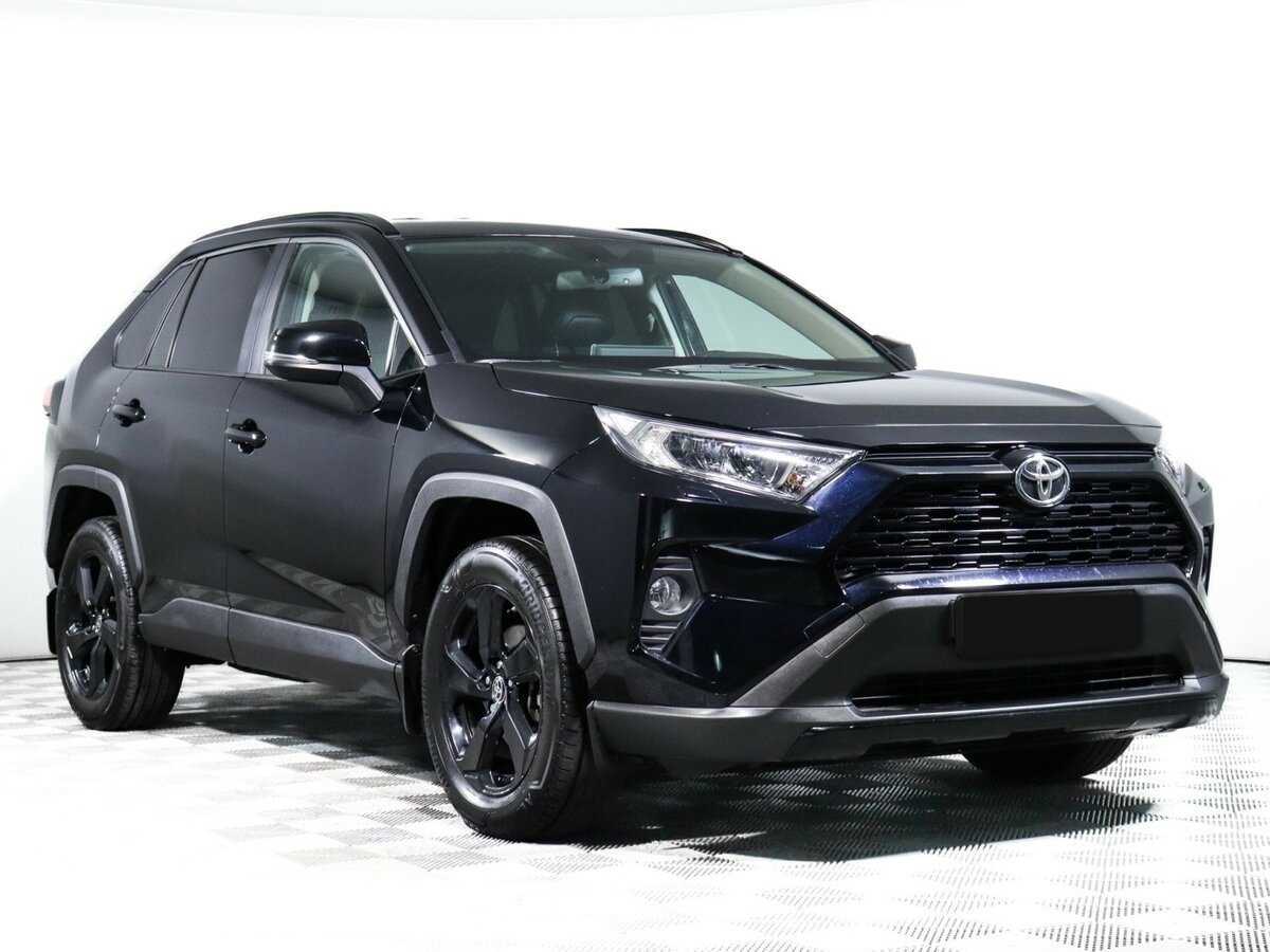 Toyota RAV4 2021 года с пробегом. Фото: #2