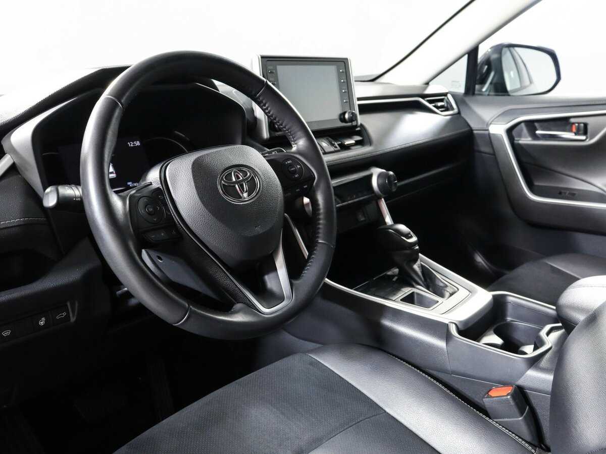 Toyota RAV4 2021 года с пробегом. Фото: #10