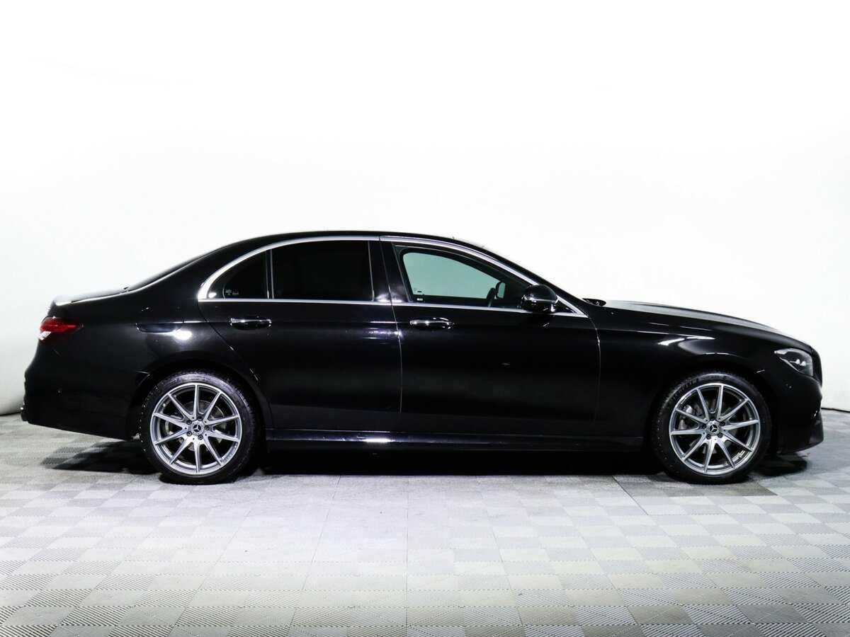 Mercedes-Benz E-Класс 2022 года с пробегом. Фото: #3