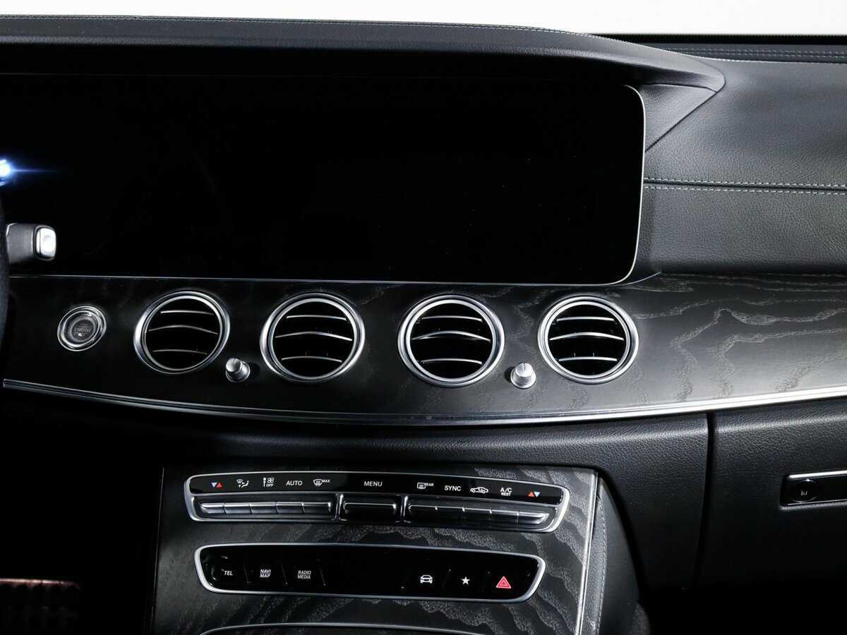 Mercedes-Benz E-Класс 2022 года с пробегом. Фото: #9