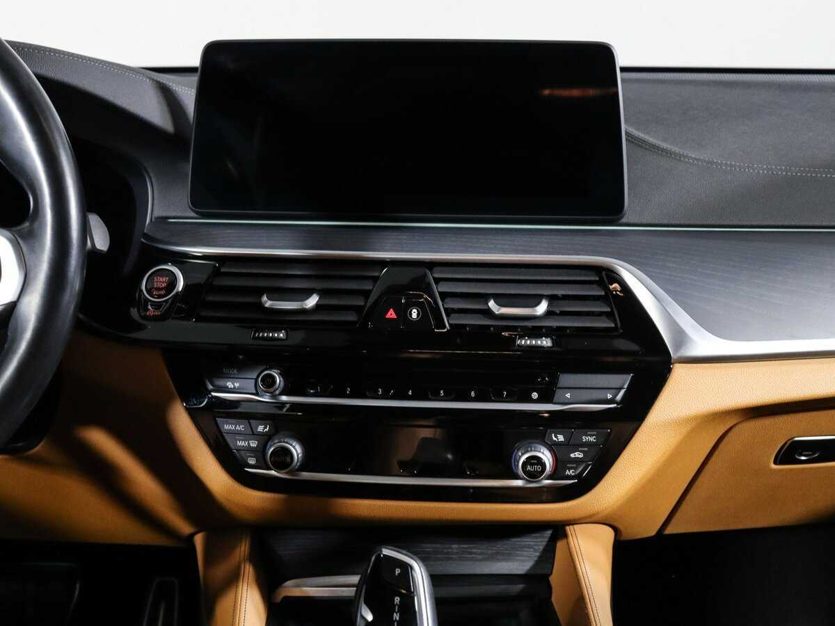 BMW 6 серии 2021 года с пробегом. Фото: #9