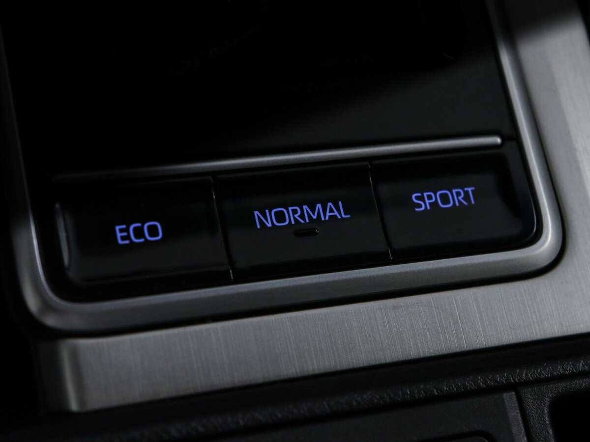 Toyota Land Cruiser Prado 2018 года с пробегом. Фото: #19