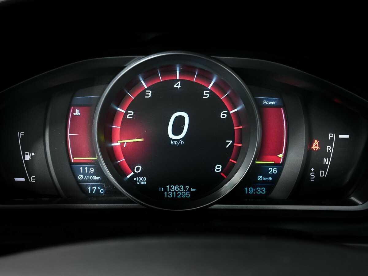 Volvo V40 2013 года с пробегом. Фото: #9