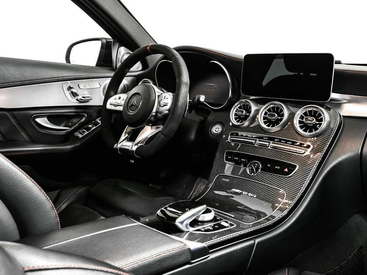 Mercedes-Benz C-Класс AMG 2018 года с пробегом. Фото: #8