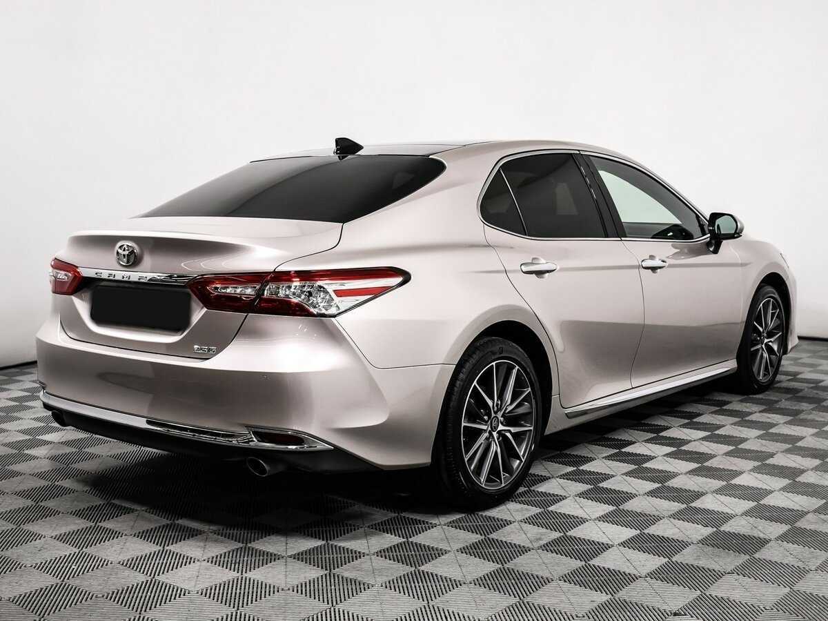 Toyota Camry 2023 года с пробегом. Фото: #4