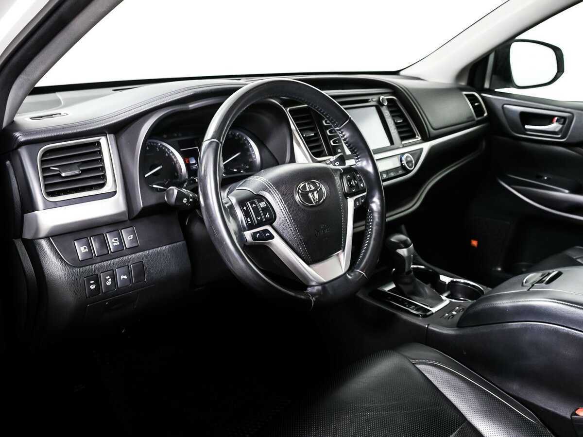 Toyota Highlander 2017 года с пробегом. Фото: #10