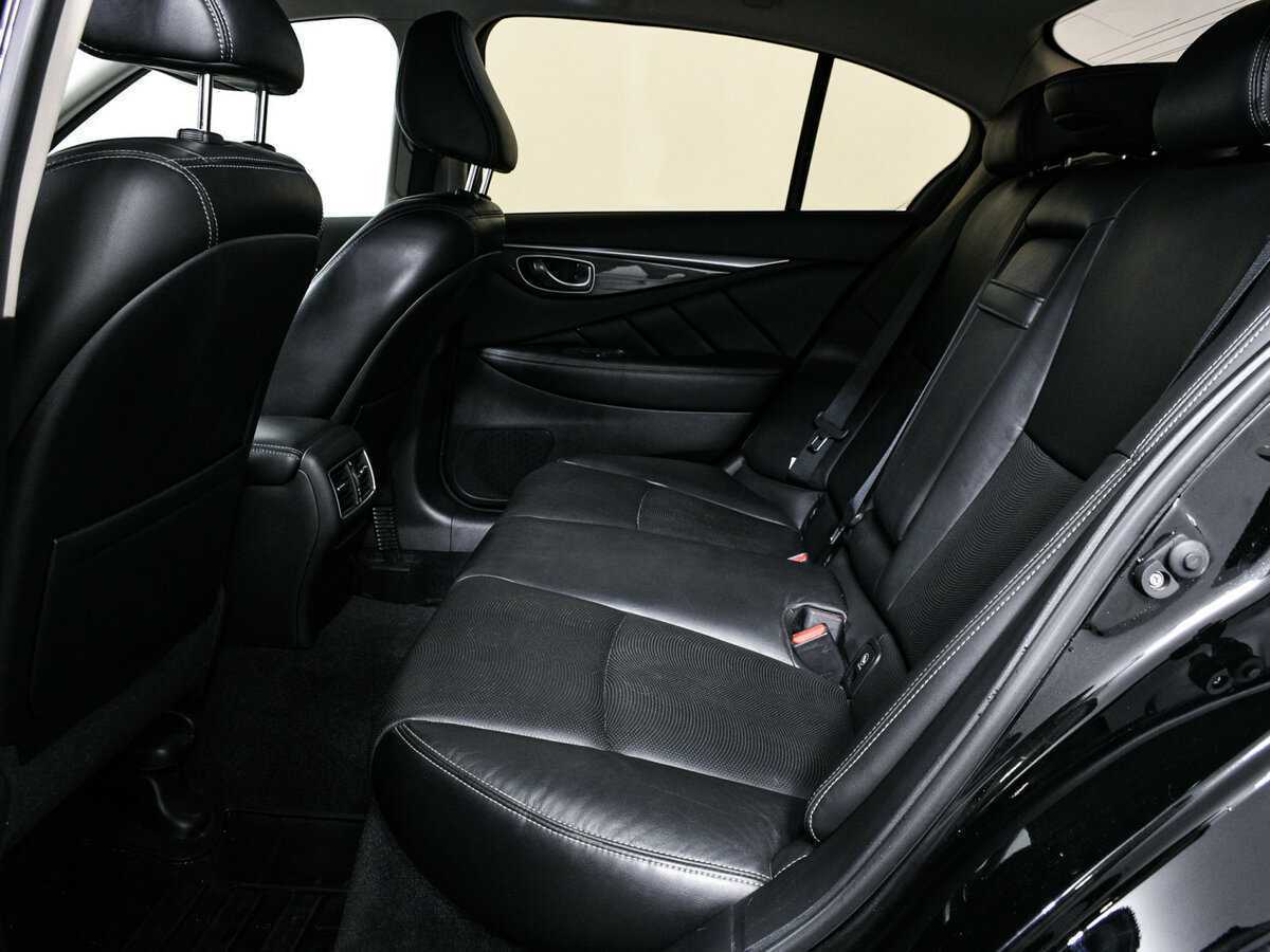 Infiniti Q50 2015 года с пробегом. Фото: #11