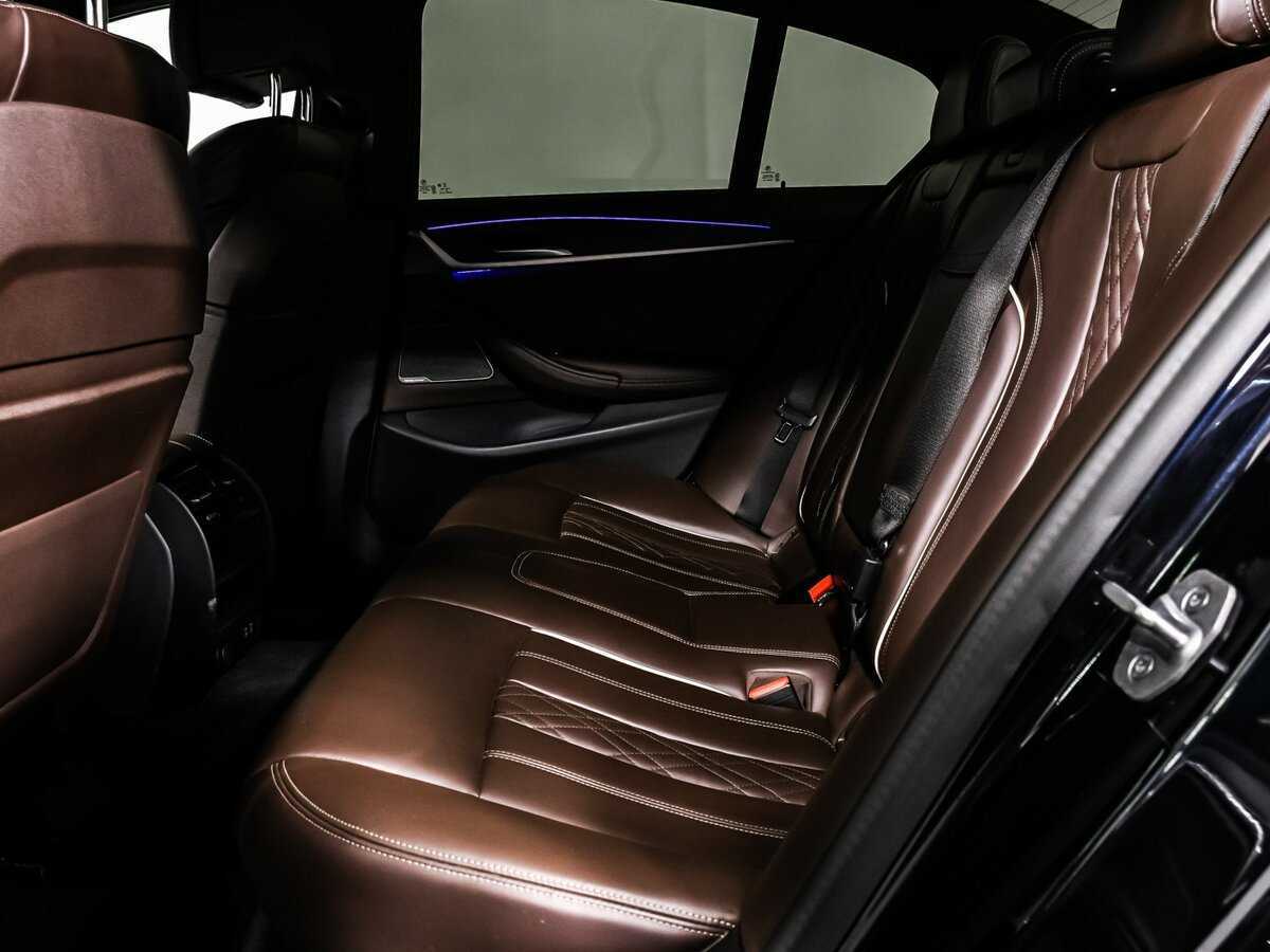 BMW 5 серии 2020 года с пробегом. Фото: #12