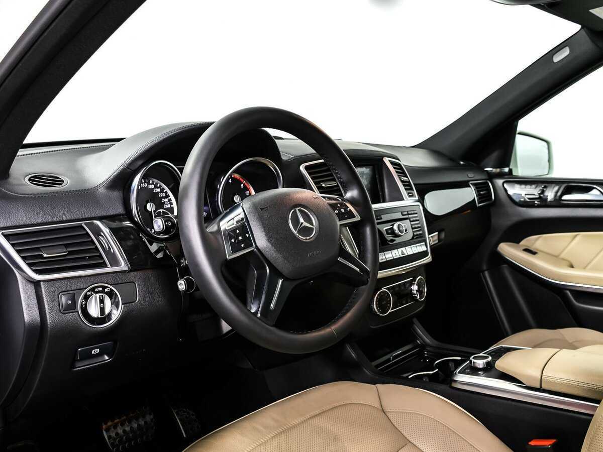 Mercedes-Benz GL-Класс 2013 года с пробегом. Фото: #12