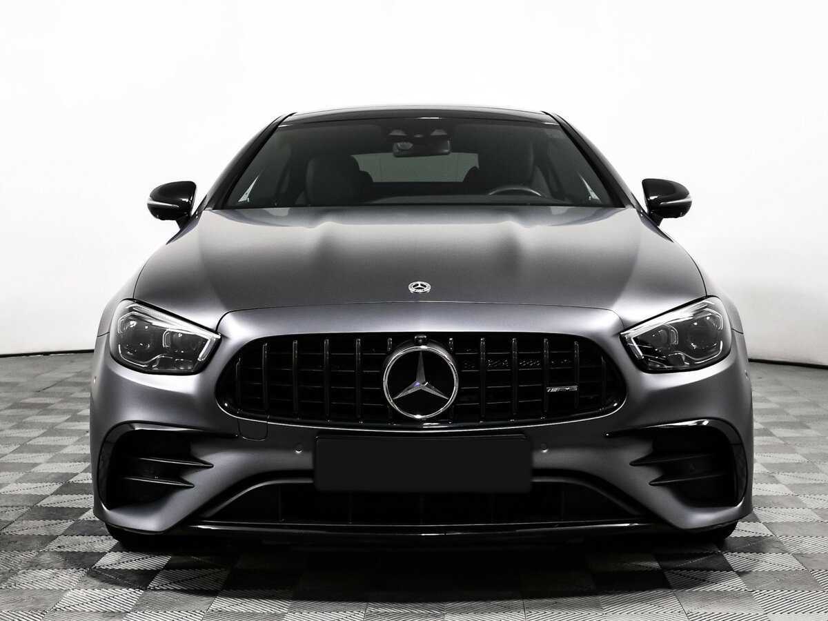 Mercedes-Benz E-Класс AMG 2021 года с пробегом. Фото: #1
