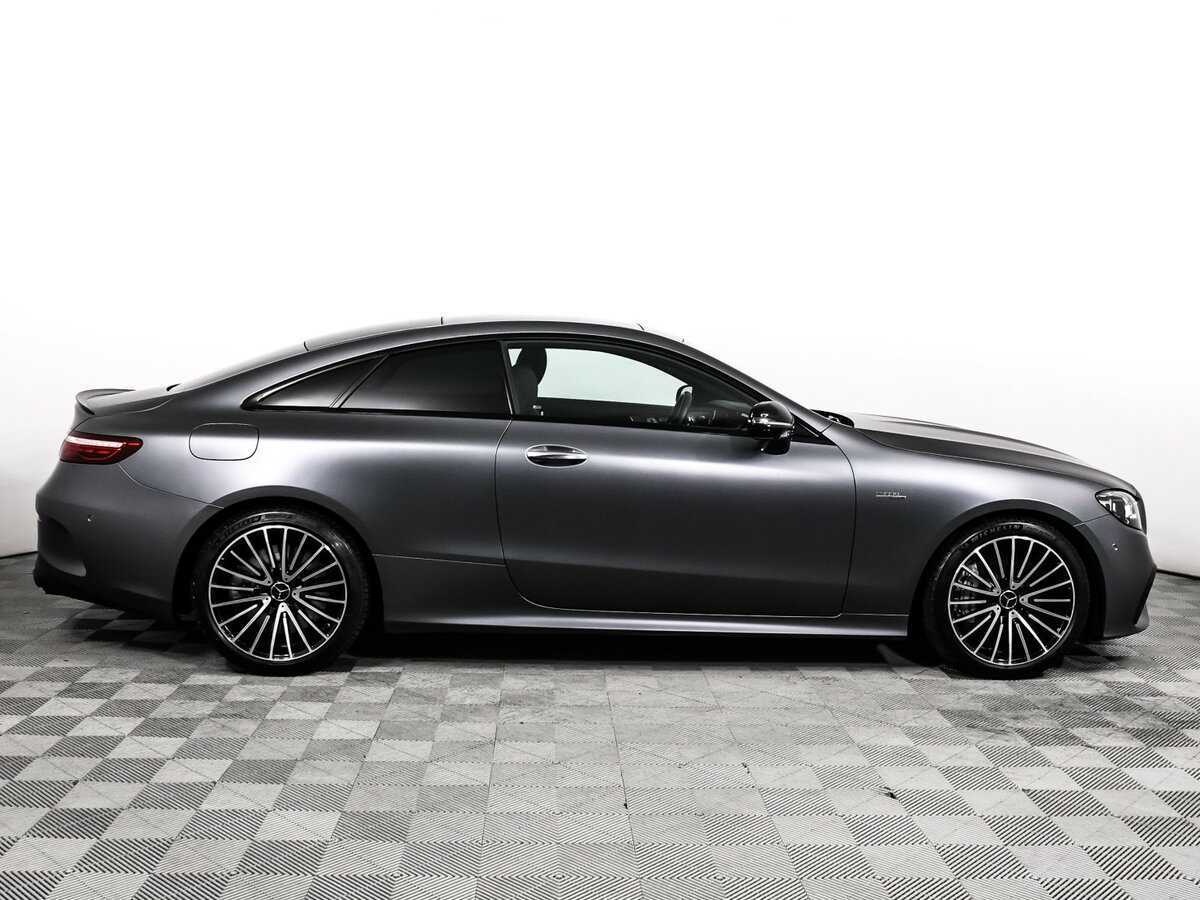 Mercedes-Benz E-Класс AMG 2021 года с пробегом. Фото: #3