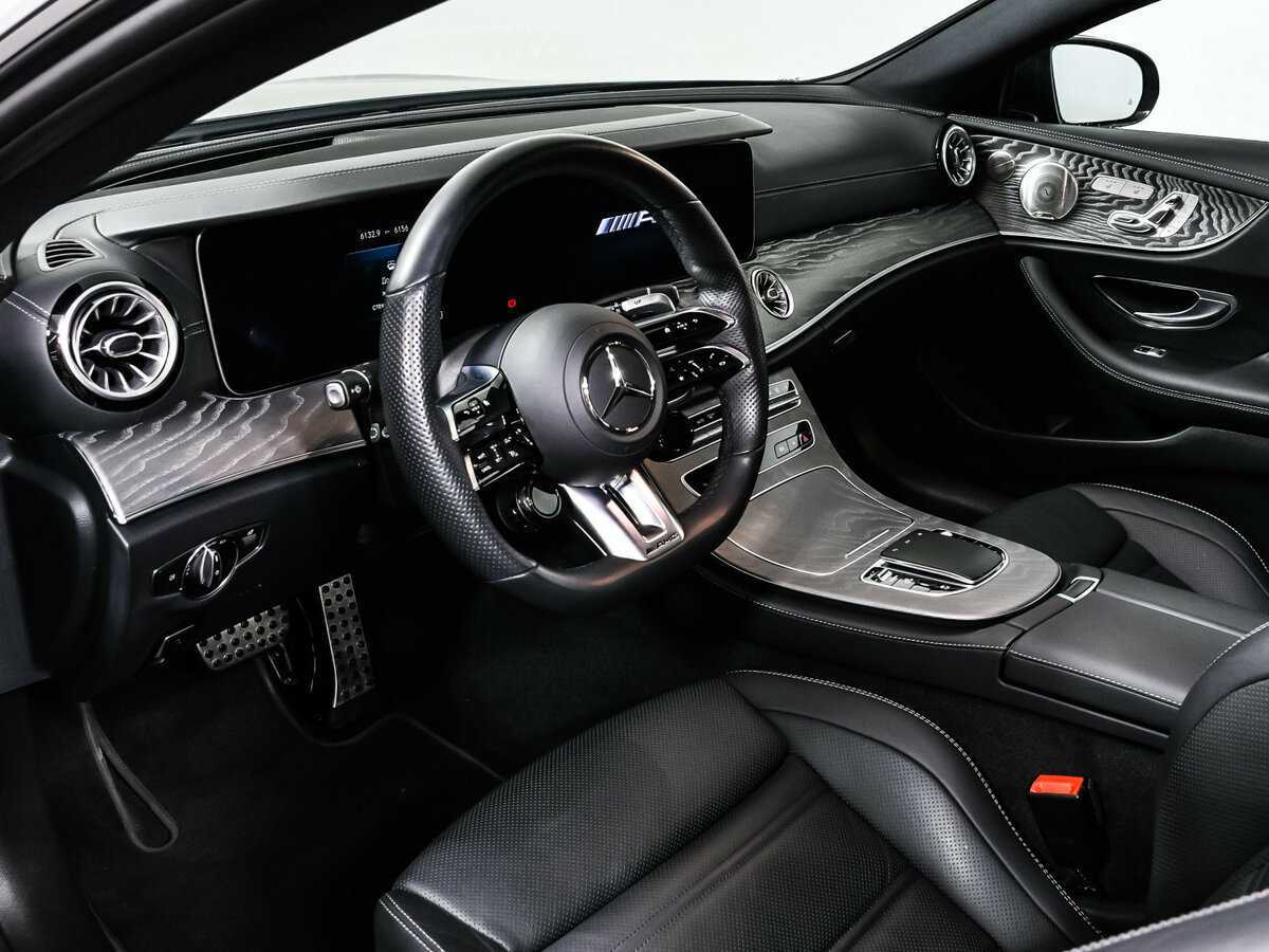 Mercedes-Benz E-Класс AMG 2021 года с пробегом. Фото: #11