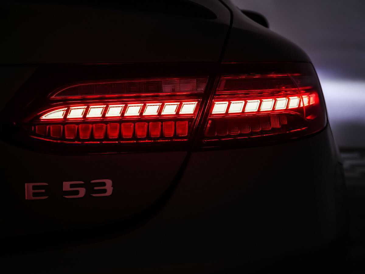 Mercedes-Benz E-Класс AMG 2021 года с пробегом. Фото: #22