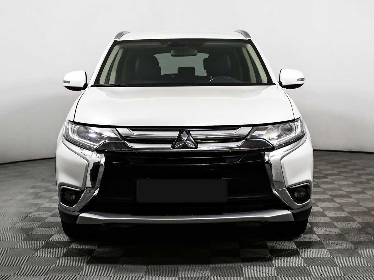 Mitsubishi Outlander 2017 года с пробегом. Фото: #1