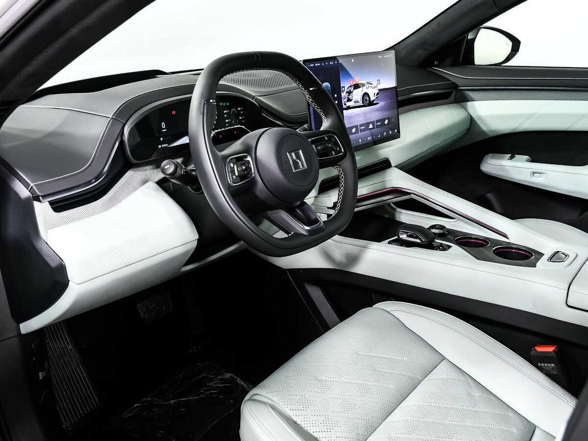 Zeekr 001 2024 года с пробегом. Фото: #11