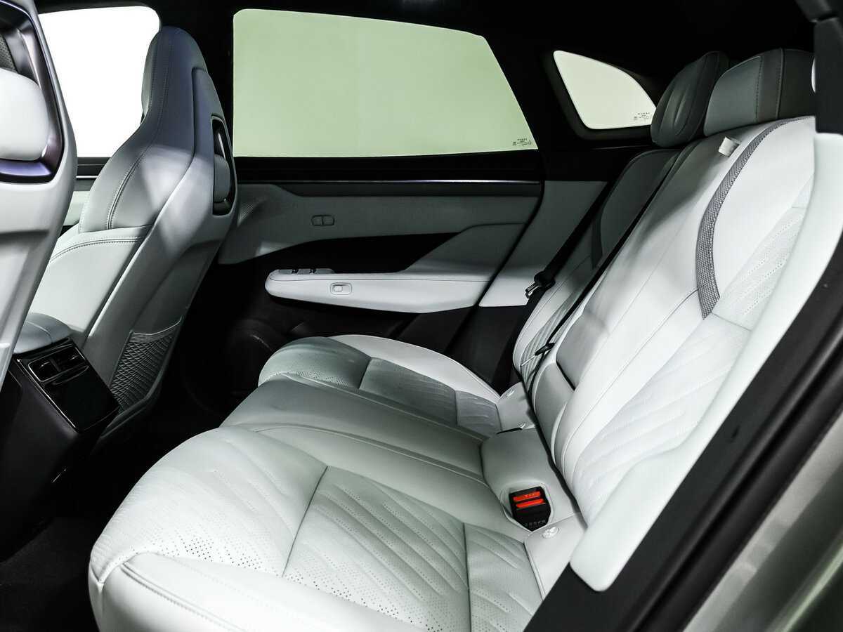 Zeekr 001 2024 года с пробегом. Фото: #12