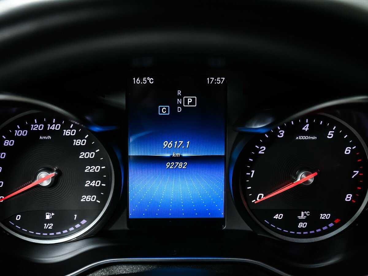 Mercedes-Benz C-Класс 2018 года с пробегом. Фото: #9