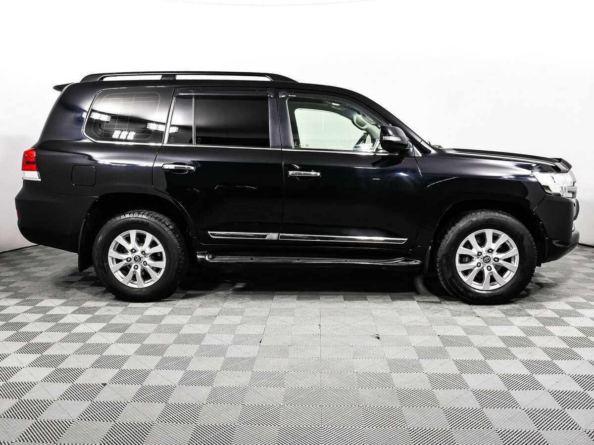 Toyota Land Cruiser 2015 года с пробегом. Фото: #3