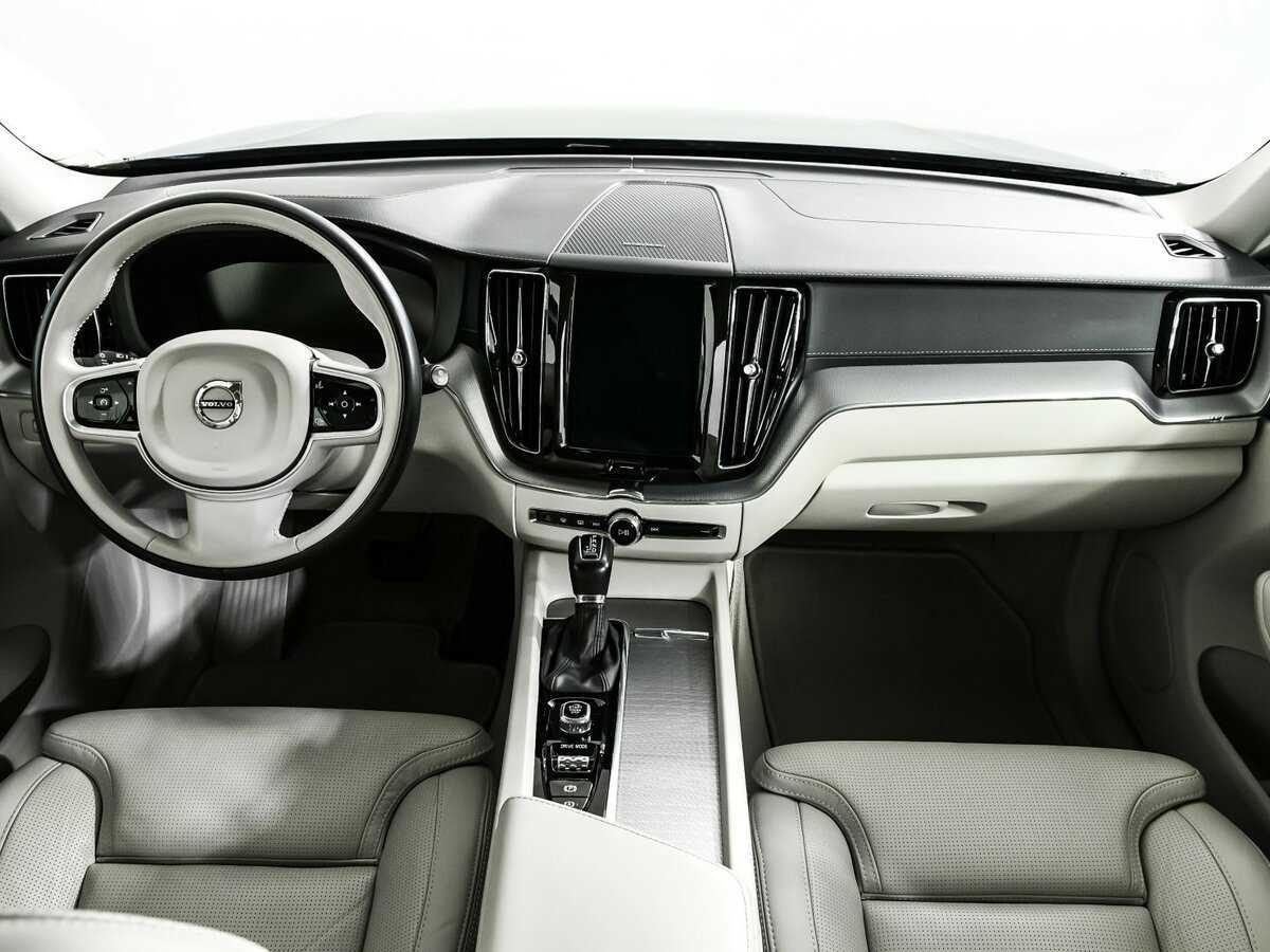 Volvo XC60 2019 года с пробегом. Фото: #10
